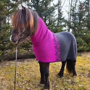 KIDKA TURTLENECK BLANKET PINK